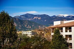 DoubleTree by Hilton Colorado Springs