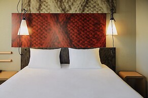 ibis Budapest Heroes Square