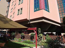 ibis Budapest Heroes Square