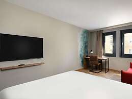ibis Budapest Heroes Square