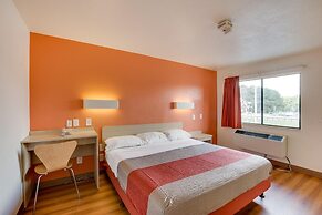 Motel 6 Columbus, OH - West