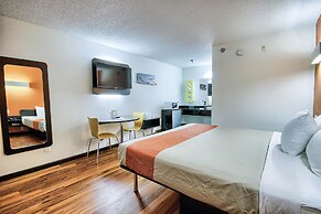 Motel 6 Columbus, OH - West