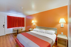 Motel 6 Columbus, OH - West