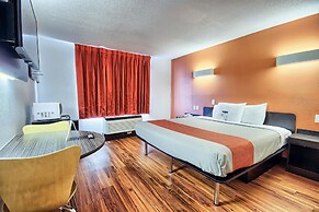 Motel 6 Columbus, OH - West