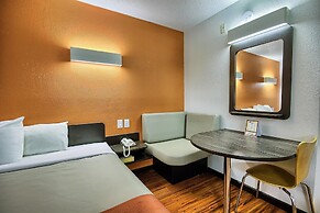 Motel 6 Columbus, OH - West