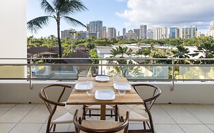Regency on Beachwalk Waikiki by OUTRIGGER