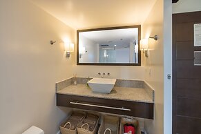 Regency on Beachwalk Waikiki by OUTRIGGER