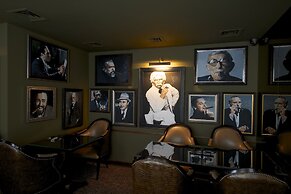 Ten Manchester Street