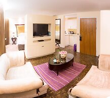 Ten Manchester Street