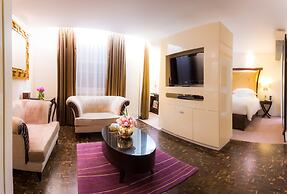 Ten Manchester Street