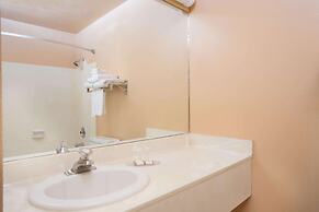 Howard Johnson by Wyndham Brigham City