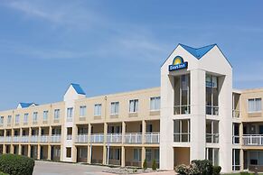 Days Inn by Wyndham West Des Moines / Clive