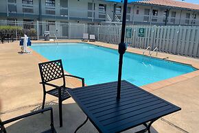 Travelodge by Wyndham Tuscaloosa