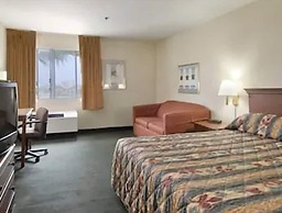 Ramada by Wyndham Hawthorne LAX / LA Stadium