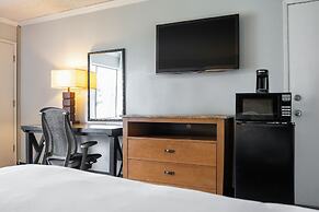 The Buena Park Hotel & Suites