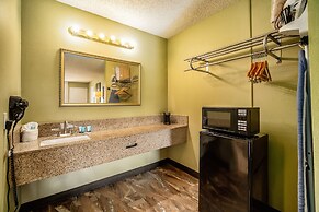 The Buena Park Hotel & Suites