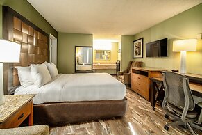The Buena Park Hotel & Suites