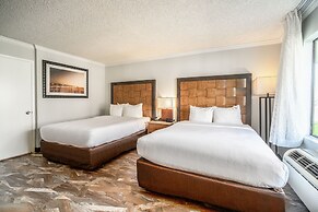 The Buena Park Hotel & Suites