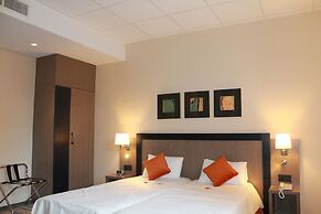 Castel de Pont-à-Lesse Hotel