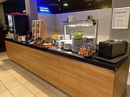 Castel de Pont-à-Lesse Hotel