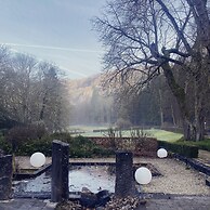 Castel de Pont-à-Lesse Hotel