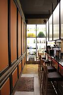 Castel de Pont-à-Lesse Hotel