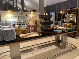 Castel de Pont-à-Lesse Hotel