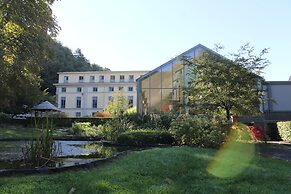 Castel de Pont-à-Lesse Hotel