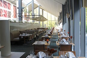 Castel de Pont-à-Lesse Hotel