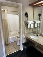 HomeGate Studios & Suites San Antonio Fiesta Park