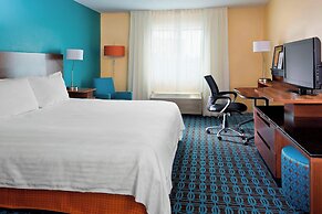 Fairfield Inn & Suites Lexington Keeneland Airport