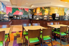 Fairfield Inn & Suites Lexington Keeneland Airport