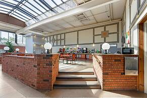 Quality Inn & Conference Centre