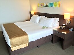 Cairns Harbourside Hotel