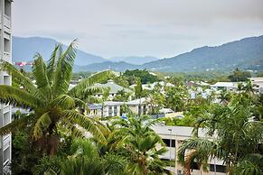 Cairns Harbourside Hotel
