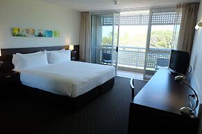 Cairns Harbourside Hotel
