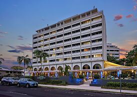 Cairns Harbourside Hotel
