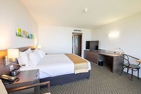 Cairns Harbourside Hotel