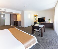 Cairns Harbourside Hotel