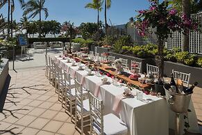 Cairns Harbourside Hotel