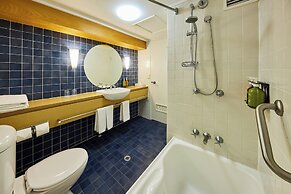 Cairns Harbourside Hotel