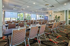 Cairns Harbourside Hotel
