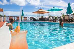 Mafolie Hotel