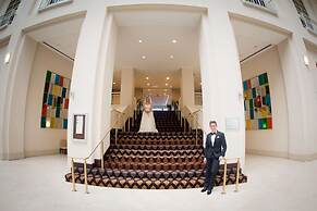 Embassy Suites by Hilton Alexandria Old Town