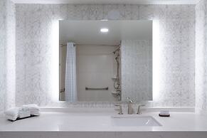 Embassy Suites by Hilton Alexandria Old Town