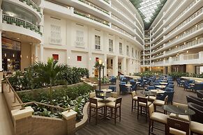 Embassy Suites by Hilton Alexandria Old Town