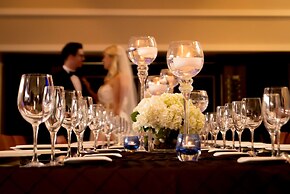 Embassy Suites by Hilton Alexandria Old Town