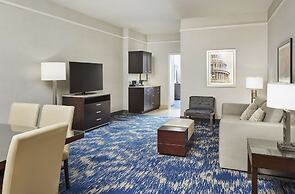 Embassy Suites by Hilton Alexandria Old Town