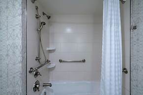 Embassy Suites by Hilton Alexandria Old Town