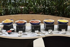 Embassy Suites by Hilton Alexandria Old Town